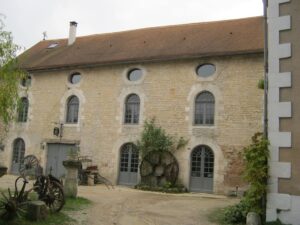 Timsplace Verteuil Surrounds